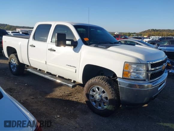 ✅ 2013 Chevrolet Silverado 2500HD LT • VIN: 1GC1KXCG7DF197767 • Lot: 43616369. Listed on IAAI with 190,617 mi. Free auction sales archive from the USA and detailed vehicle history report at DreamBid. Image 1.