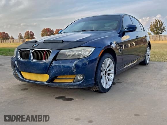 ✅ 2011 BMW 3 Series 328i xDrive • VIN: WBAPK7C50BA818816 • Lot: 94248135. Listed on Copart with 153,276 mi. Free auction sales archive from the USA and detailed vehicle history report at DreamBid. Image 2.