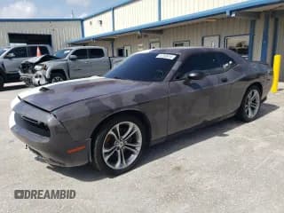 ✅ 2020 Dodge Challenger R/T • VIN: 2C3CDZBTXLH125217 • Lot: 61269614. Wystawiony na Copart z przebiegiem 75 317 mil. Bezpłatny archiwum sprzedaży aukcyjnych z USA i szczegółowy raport historii pojazdu na DreamBid. Zdjęcie 1.