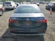 ✅ 2022 Mercedes-Benz C 300 • VIN: W1KAF4HB0NR019639 • Lot: 70110945. Wystawiony na Copart z przebiegiem 34 747 mil. Bezpłatny archiwum sprzedaży aukcyjnych z USA i szczegółowy raport historii pojazdu na DreamBid. Zdjęcie 6.