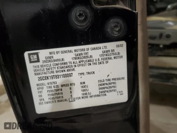 ✅ 2003 Chevrolet Silverado 1500 • VIN: 2GCEK19T831100097 • Лот: 43764755. Опубликован ранее на Copart с пробегом 333 746 миль. Бесплатный доступ к архиву аукционных продаж из США и подробный отчёт об истории автомобиля на DreamBid. Изображение 12.