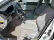 2008 Hyundai Sonata GLS z VIN 5NPET46F48H384475, wystawiony jako Copart lot #61453285 z przebiegiem 136 239 mil mil oraz Szkoda całkowita • Salvage title. Historia ofert i sprzedaży dostępna na DreamBid. Obrazek 7.