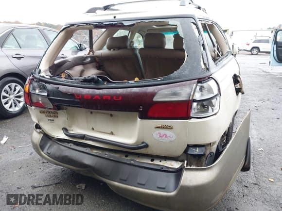 ✅ 2001 Subaru Legacy Outback L.L. Bean • VIN: 4S3BH806717678273 • Lot: 43598660. Listed on IAAI with Not provided. Free auction sales archive from the USA and detailed vehicle history report at DreamBid. Image 6.