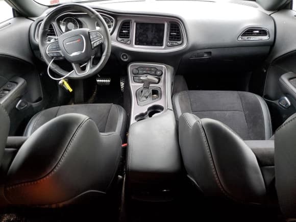 ✅ 2019 Dodge Challenger GT • VIN: 2C3CDZKG6KH545672 • Лот: 37519544. Опубликован ранее на Copart с пробегом 15 033 миль. Бесплатный доступ к архиву аукционных продаж из США и подробный отчёт об истории автомобиля на DreamBid. Изображение 8.