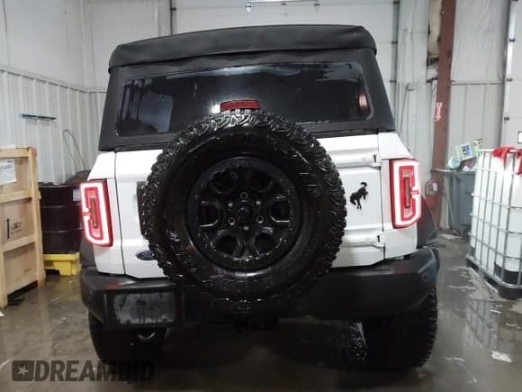 ✅ 2022 Ford Bronco • VIN: 1FMEE5DP0NLB52759 • Lot: 41079932. Listed on IAAI with 46,503 mi. Free auction sales archive from the USA and detailed vehicle history report at DreamBid. Image 16.