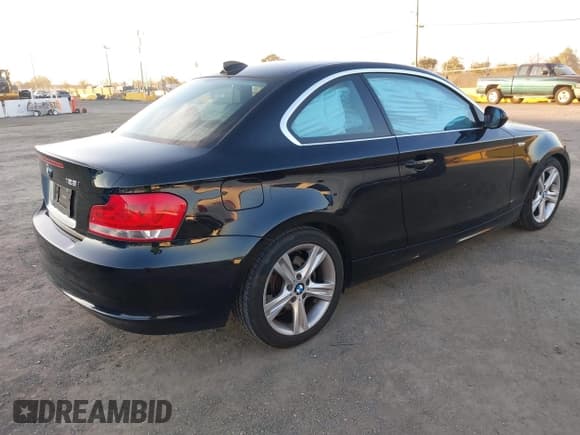 ✅ 2013 BMW 1 Series 128i • VIN: WBAUP9C53DVS95917 • Lot: 41398338. Listed on IAAI with 52,160 mi. Free auction sales archive from the USA and detailed vehicle history report at DreamBid. Image 4.