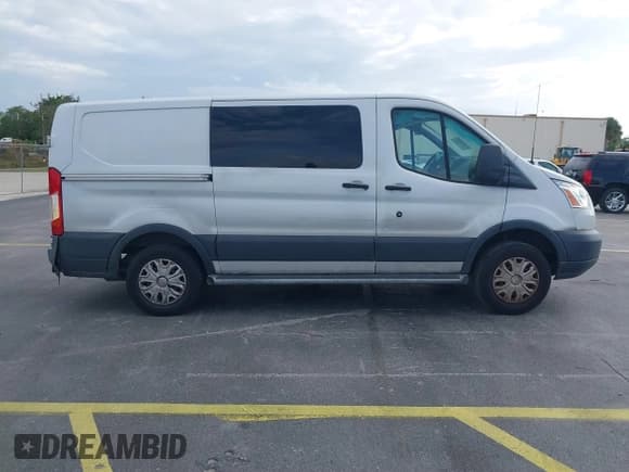 ✅ 2018 Ford Transit • VIN: 1FTYR1YM5JKB17150 • Лот: 41597583. Опубликован ранее на IAAI с пробегом 59 141 миль. Бесплатный доступ к архиву аукционных продаж из США и подробный отчёт об истории автомобиля на DreamBid. Изображение 13.