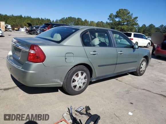 2005 Chevrolet Malibu с VIN 1G1ZS52FX5F185381, выставлен на аукционе Copart как лот 45491425 с пробегом 102 738 миль миль и Списание • Salvage title. История ставок и продаж доступна на DreamBid. Изображение 3.