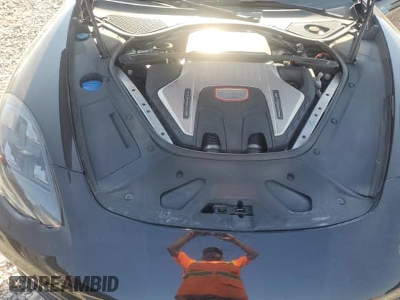 ✅ 2017 Porsche Panamera Turbo • VIN: WP0AF2A73HL152598 • Lot: 66929435. Listed on Copart with 72,235 mi. Free auction sales archive from the USA and detailed vehicle history report at DreamBid. Image 11.