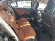 ✅ 2018 Volvo S60 Inscription • VIN: LYV402TK7JB179474 • Lot: 92998945. Wystawiony na Copart z przebiegiem 44 381 mil. Bezpłatny archiwum sprzedaży aukcyjnych z USA i szczegółowy raport historii pojazdu na DreamBid. Zdjęcie 10.