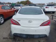 ✅ 2013 Hyundai Genesis Coupe Grand Touring • VIN: KMHHU6KJ9DU093675 • Lot: 43677074. Wystawiony na IAAI z przebiegiem 192 721 mil. Bezpłatny archiwum sprzedaży aukcyjnych z USA i szczegółowy raport historii pojazdu na DreamBid. Zdjęcie 16.