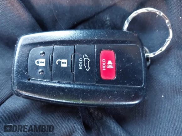 ✅ 2021 Toyota RAV4 Hybrid XLE • VIN: 2T3R6RFV6MW018632 • Lot: 43470096. Wystawiony na IAAI z przebiegiem 53 120 mil. Bezpłatny archiwum sprzedaży aukcyjnych z USA i szczegółowy raport historii pojazdu na DreamBid. Zdjęcie 11.