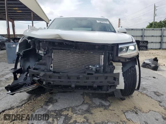 ✅ 2023 Volkswagen Atlas SE • VIN: 1V2WE2CAXPC215484 • Lot: 72096275. Wystawiony na Copart z przebiegiem 21 813 mil. Bezpłatny archiwum sprzedaży aukcyjnych z USA i szczegółowy raport historii pojazdu na DreamBid. Zdjęcie 5.