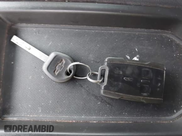 ✅ 2021 Chevrolet Silverado 1500 Custom Trail Boss • VIN: 1GCPYCEF4MZ280352 • Lot: 43280365. Wystawiony na IAAI z przebiegiem 100 715 mil. Bezpłatny archiwum sprzedaży aukcyjnych z USA i szczegółowy raport historii pojazdu na DreamBid. Zdjęcie 11.