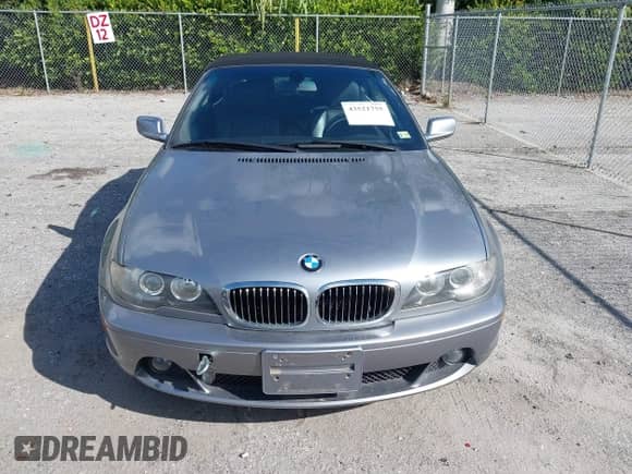 2006 BMW 3 Series 330Ci with VIN WBABW53406PL54200, listed as a IAAI auction lot 43521755 with 88,200 mi miles and . Bid and sale history available at DreamBid. Image 12.