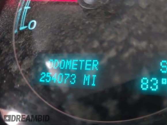 ✅ 2011 Chevrolet Suburban LT • VIN: 1GNSCJE06BR309881 • Lot: 42577452. Listed on IAAI with 254,073 mi. Free auction sales archive from the USA and detailed vehicle history report at DreamBid. Image 15.