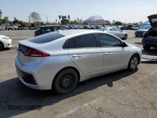 ✅ 2017 Hyundai Ioniq Blue • VIN: KMHC65LC0HU031537 • Lot: 52194305. Wystawiony na Copart z przebiegiem 62 796 mil. Bezpłatny archiwum sprzedaży aukcyjnych z USA i szczegółowy raport historii pojazdu na DreamBid. Zdjęcie 3.