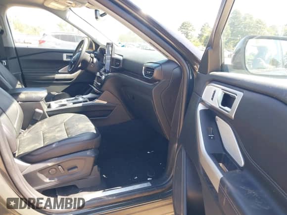 2023 Ford Explorer Limited with VIN 1FMSK7FH5PGB28501, listed as a IAAI auction lot 42812495 with 25,147 mi miles and . Bid and sale history available at DreamBid. Image 5.