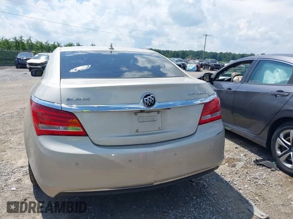 ✅ 2014 Buick LaCrosse Leather • VIN: 1G4GB5GR2EF285584 • Лот: 42604656. Опубликован ранее на IAAI с пробегом 162 349 миль. Бесплатный доступ к архиву аукционных продаж из США и подробный отчёт об истории автомобиля на DreamBid. Изображение 16.