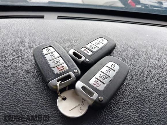 ✅ 2012 Hyundai Genesis 3.8L • VIN: KMHGC4DD2CU187860 • Лот: 43267634. Опубликован ранее на IAAI с пробегом 179 695 миль. Бесплатный доступ к архиву аукционных продаж из США и подробный отчёт об истории автомобиля на DreamBid. Изображение 11.