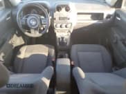 ✅ 2013 Jeep Patriot Sport • VIN: 1C4NJPBA5DD237695 • Lot: 87239305. Wystawiony na Copart z przebiegiem 67 018 mil. Bezpłatny archiwum sprzedaży aukcyjnych z USA i szczegółowy raport historii pojazdu na DreamBid. Zdjęcie 8.