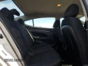 ✅ 2018 Hyundai Elantra Value Edition • VIN: 5NPD84LF7JH252141 • Лот: 80896775. Опубликован ранее на Copart с пробегом 91 820 миль. Бесплатный доступ к архиву аукционных продаж из США и подробный отчёт об истории автомобиля на DreamBid. Изображение 10.