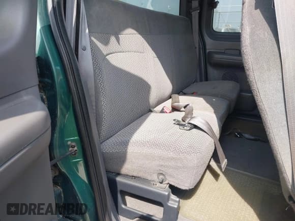 ✅ 1999 Ford F-150 XL • VIN: 1FTRX08LXXKB89532 • Lot: 42655127. Listed on IAAI with 189,999 mi. Free auction sales archive from the USA and detailed vehicle history report at DreamBid. Image 8.