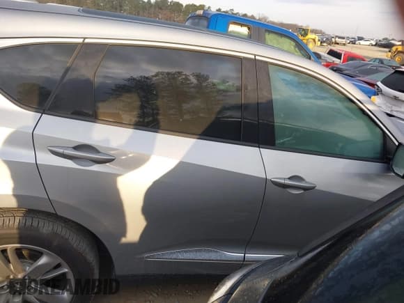 ✅ 2019 Acura RDX Advance • VIN: 5J8TC2H72KL017726 • Lot: 41781863. Wystawiony na IAAI z przebiegiem 62 728 mil. Bezpłatny archiwum sprzedaży aukcyjnych z USA i szczegółowy raport historii pojazdu na DreamBid. Zdjęcie 13.