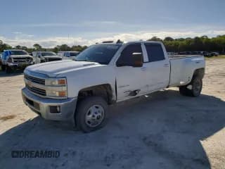 ✅ 2015 Chevrolet Silverado 3500HD LT • VIN: 1GC4KZC85FF581924 • Lot: 92037295. Wystawiony na Copart z przebiegiem 319 357 mil. Bezpłatny archiwum sprzedaży aukcyjnych z USA i szczegółowy raport historii pojazdu na DreamBid. Zdjęcie 1.