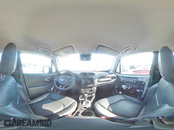 ✅ 2019 Jeep Renegade Limited • VIN: ZACNJBD18KPJ93770 • Lot: 50720035. Wystawiony na Copart z przebiegiem 79 066 mil. Bezpłatny archiwum sprzedaży aukcyjnych z USA i szczegółowy raport historii pojazdu na DreamBid. Zdjęcie 13.