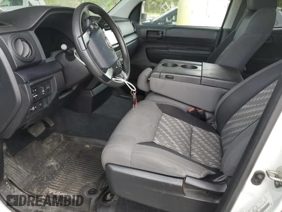 ✅ 2020 Toyota Tundra SR • VIN: 5TFRY5F12LX265589 • Лот: 65021544. Опубликован ранее на Copart с пробегом 81 892 миль. Бесплатный доступ к архиву аукционных продаж из США и подробный отчёт об истории автомобиля на DreamBid. Изображение 7.