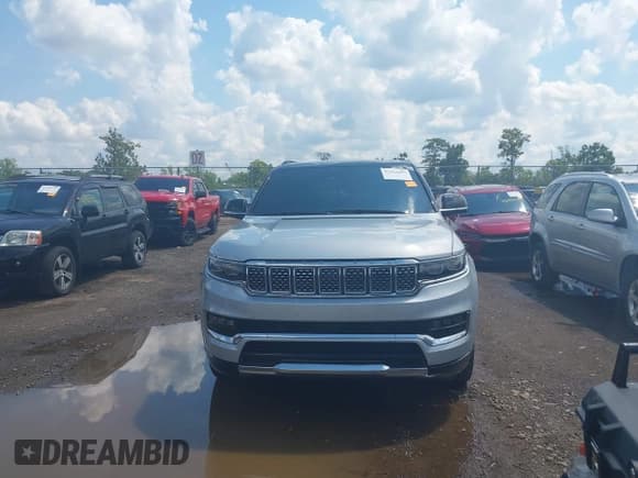 ✅ 2023 Jeep Grand Wagoneer Series II • VIN: 1C4SJVFP5PS503979 • Lot: 42926857. Listed on IAAI with 30,407 mi. Free auction sales archive from the USA and detailed vehicle history report at DreamBid. Image 13.