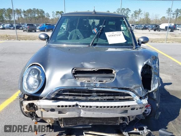 ✅ 2005 MINI Convertible S • VIN: WMWRH33545TF85051 • Lot: 41843147. Listed on IAAI with 109,656 mi. Free auction sales archive from the USA and detailed vehicle history report at DreamBid. Image 6.