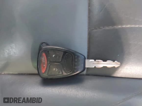 ✅ 2004 Dodge Durango Limited • VIN: 1D4HB58DX4F214730 • Лот: 43560328. Опубликован ранее на IAAI с пробегом 274 961 миль. Бесплатный доступ к архиву аукционных продаж из США и подробный отчёт об истории автомобиля на DreamBid. Изображение 11.