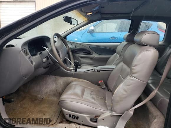 ✅ 1996 Mercury Cougar XR7 • VIN: 1MELM62W2TH639247 • Lot: 52210735. Wystawiony na Copart z przebiegiem 45 211 mil. Bezpłatny archiwum sprzedaży aukcyjnych z USA i szczegółowy raport historii pojazdu na DreamBid. Zdjęcie 7.