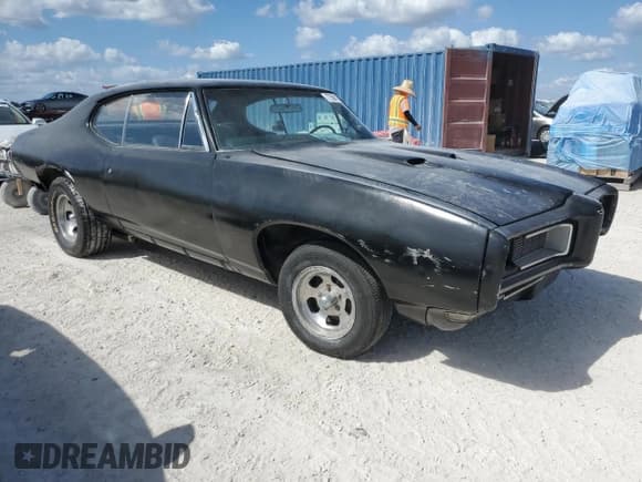 ✅ 1968 Pontiac GTO • VIN: 242378P225686 • Lot: 77581184. Listed on Copart with 54,226 mi. Free auction sales archive from the USA and detailed vehicle history report at DreamBid. Image 4.