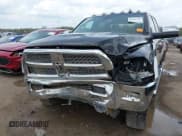 ✅ 2018 Ram 2500 Laramie • VIN: 3C6UR5FJXJG212364 • Lot: 42102428. Wystawiony na IAAI z przebiegiem 61 973 mil. Bezpłatny archiwum sprzedaży aukcyjnych z USA i szczegółowy raport historii pojazdu na DreamBid. Zdjęcie 6.