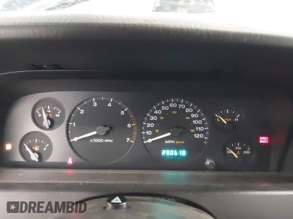 ✅ 2003 Jeep Grand Cherokee Laredo • VIN: 1J4GW48S63C545000 • Lot: 43551112. Listed on IAAI with 290,518 mi. Free auction sales archive from the USA and detailed vehicle history report at DreamBid. Image 7.