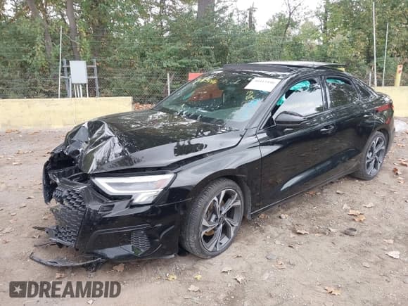 ✅ 2022 Audi A3 Premium Plus • VIN: WAUBUDGY3NA012139 • Lot: 40415446. Wystawiony na IAAI z przebiegiem 47 485 mil. Bezpłatny archiwum sprzedaży aukcyjnych z USA i szczegółowy raport historii pojazdu na DreamBid. Zdjęcie 2.