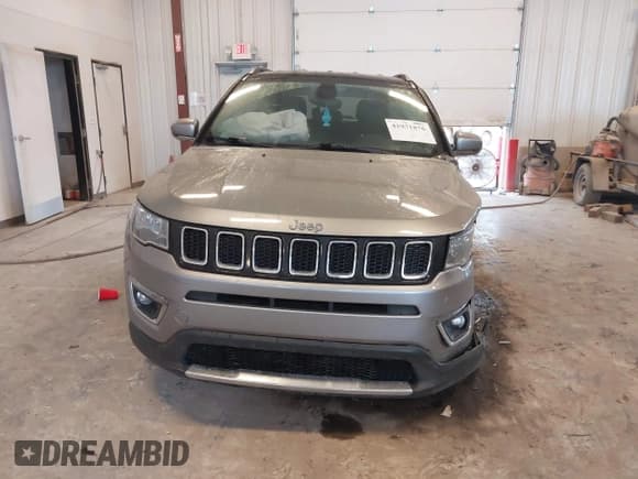 ✅ 2020 Jeep Compass Limited • VIN: 3C4NJDCB9LT221711 • Lot: 42971876. Listed on IAAI with 44,644 mi. Free auction sales archive from the USA and detailed vehicle history report at DreamBid. Image 12.