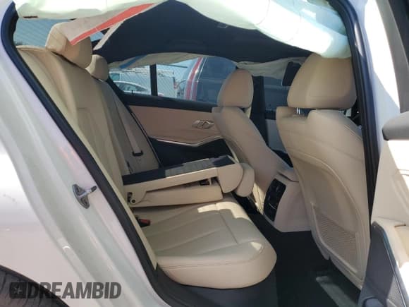 ✅ 2021 BMW 3 Series 330i • VIN: 3MW5R1J06M8C14547 • Лот: 87276885. Опубликован ранее на Copart с пробегом 85 140 миль. Бесплатный доступ к архиву аукционных продаж из США и подробный отчёт об истории автомобиля на DreamBid. Изображение 10.