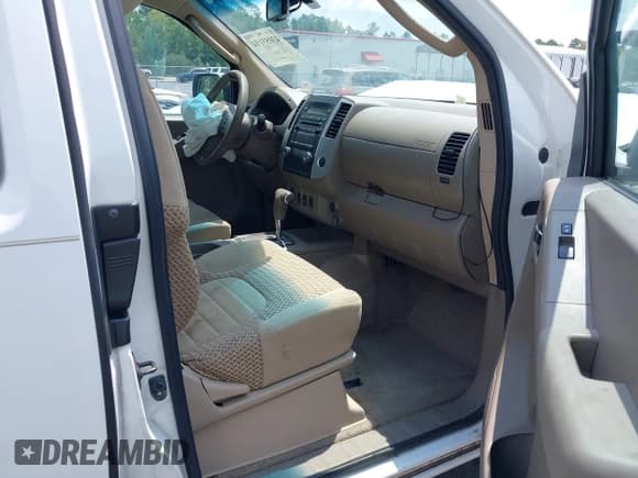 ✅ 2011 Nissan Frontier SV • VIN: 1N6AD0CW5BC422580 • Lot: 43053114. Listed on IAAI with 140,087 mi. Free auction sales archive from the USA and detailed vehicle history report at DreamBid. Image 5.