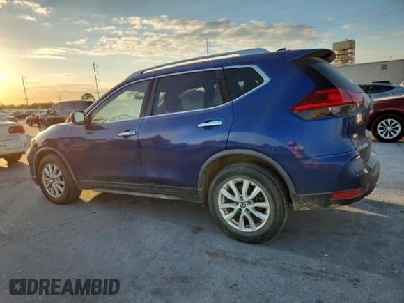 ✅ 2017 Nissan Rogue SL • VIN: JN8AT2MT7HW151653 • Lot: 92586115. Wystawiony na Copart z przebiegiem 179 784 mil. Bezpłatny archiwum sprzedaży aukcyjnych z USA i szczegółowy raport historii pojazdu na DreamBid. Zdjęcie 2.