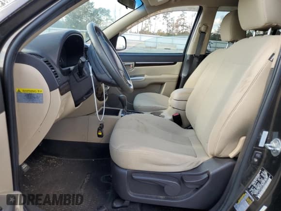 ✅ 2011 Hyundai Santa Fe GLS • VIN: 5XYZGDAG0BG012202 • Lot: 76364974. Listed on Copart with 108,287 mi. Free auction sales archive from the USA and detailed vehicle history report at DreamBid. Image 7.