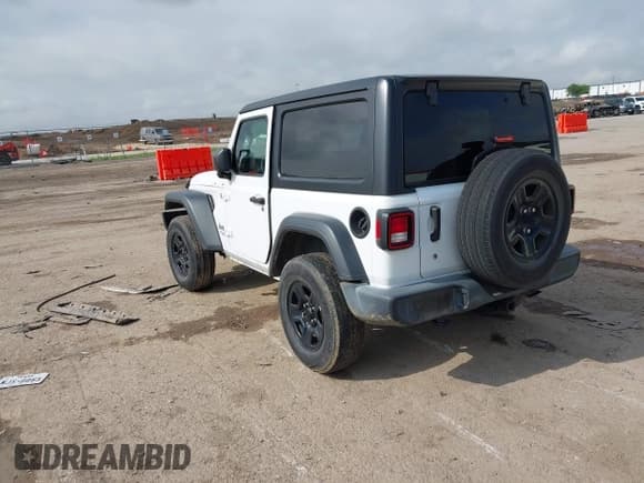 ✅ 2018 Jeep Wrangler Sport • VIN: 1C4GJXAN1JW293503 • Лот: 42121668. Опубликован ранее на IAAI с пробегом 40 545 миль. Бесплатный доступ к архиву аукционных продаж из США и подробный отчёт об истории автомобиля на DreamBid. Изображение 3.