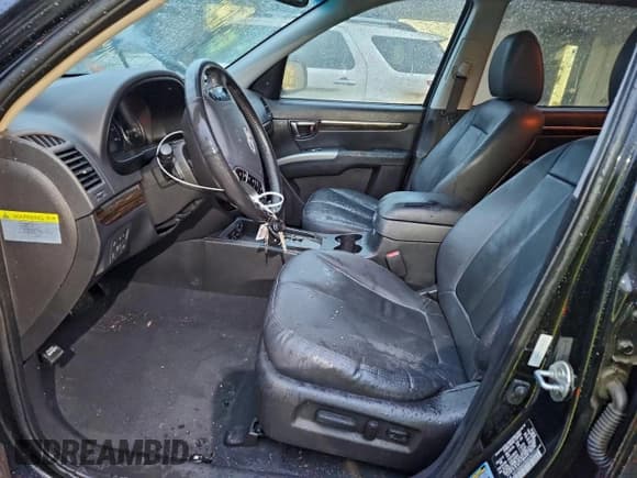 ✅ 2011 Hyundai Santa Fe Limited • VIN: 5XYZKDAG3BG034211 • Lot: 94480555. Listed on Copart with 108,798 mi. Free auction sales archive from the USA and detailed vehicle history report at DreamBid. Image 7.