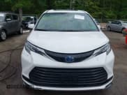 ✅ 2021 Toyota Sienna LE • VIN: 5TDBRKEC8MS008394 • Lot: 42155301. Listed on IAAI with 56,946 mi. Free auction sales archive from the USA and detailed vehicle history report at DreamBid. Image 12.