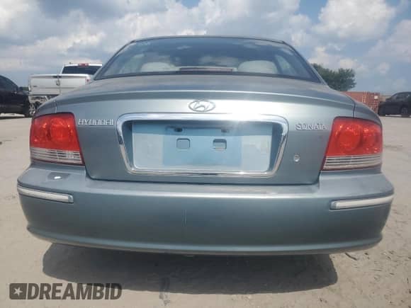 2004 Hyundai Sonata GLS z VIN KMHWF35H84A062640, wystawiony jako Copart lot #66638554 z przebiegiem 78 312 mil mil oraz Czysty tytuł • Clean title. Historia ofert i sprzedaży dostępna na DreamBid. Obrazek 6.