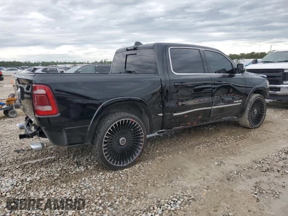 ✅ 2023 Ram 1500 Limited • VIN: 1C6RREHTXPN604684 • Lot: 50374235. Wystawiony na Copart z przebiegiem 18 404 mil. Bezpłatny archiwum sprzedaży aukcyjnych z USA i szczegółowy raport historii pojazdu na DreamBid. Zdjęcie 3.