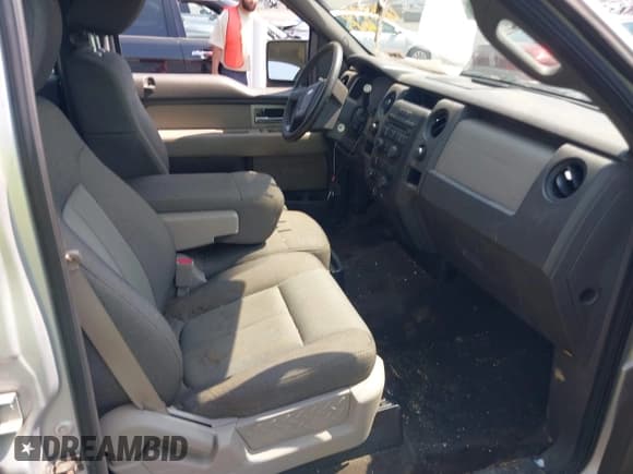 ✅ 2009 Ford F-150 XL • VIN: 1FTRW14839FB21899 • Lot: 42821998. Listed on IAAI with 182,665 mi. Free auction sales archive from the USA and detailed vehicle history report at DreamBid. Image 5.